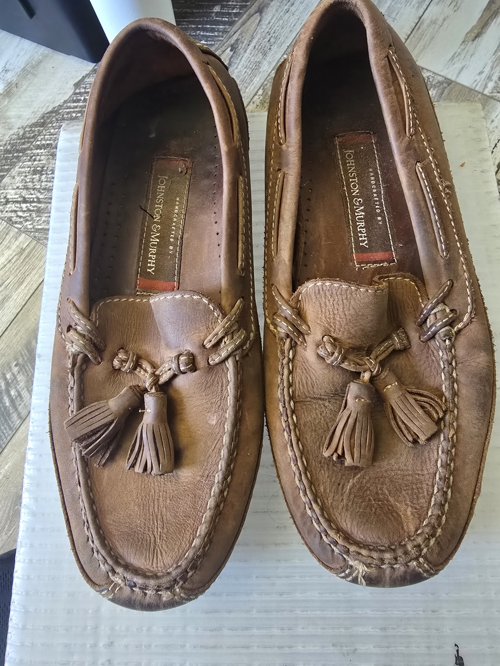 Johnston & Murphy Men’s Brown Leather Tassel Loafers